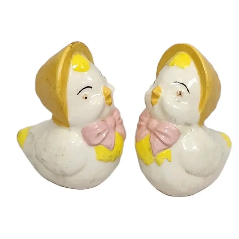 Vtg Anthropomorphic Mini Baby Chicks Figures Cottage Decor Grandma Chicken Bird